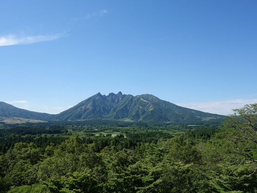 根子岳