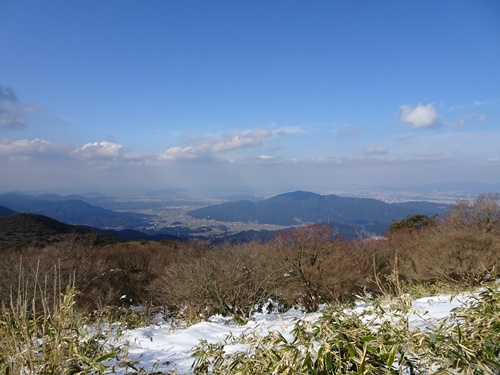 金山と背振の間