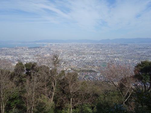 博多湾、福岡市方面