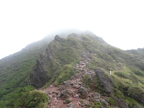 東峰へ