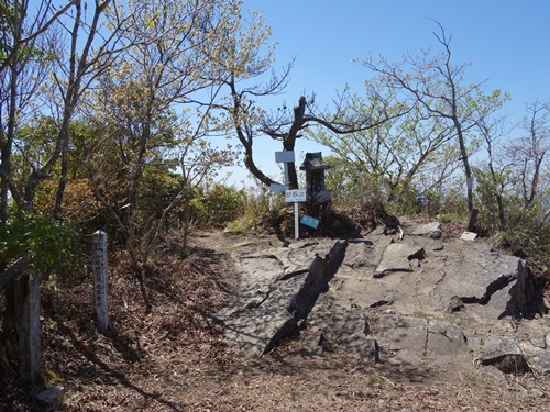 越敷岳山頂